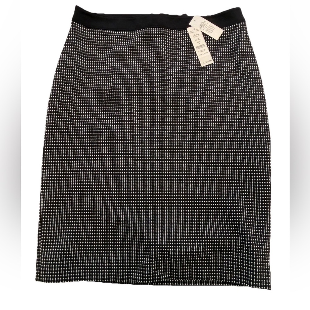 NWT White House Black Market Polka Dot Pencil Skirt Body Perfecting Sz 8